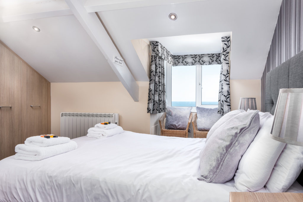 Deluxe Double Rooms with Sea Views 2