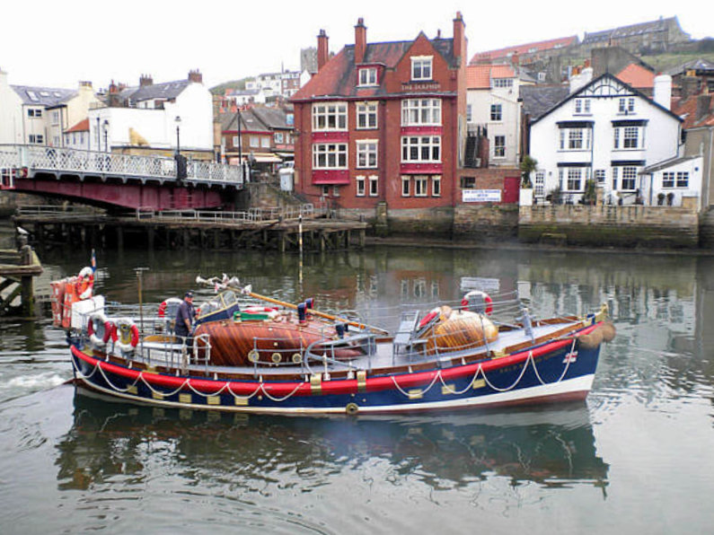 Old-life-boat-trip-whitby