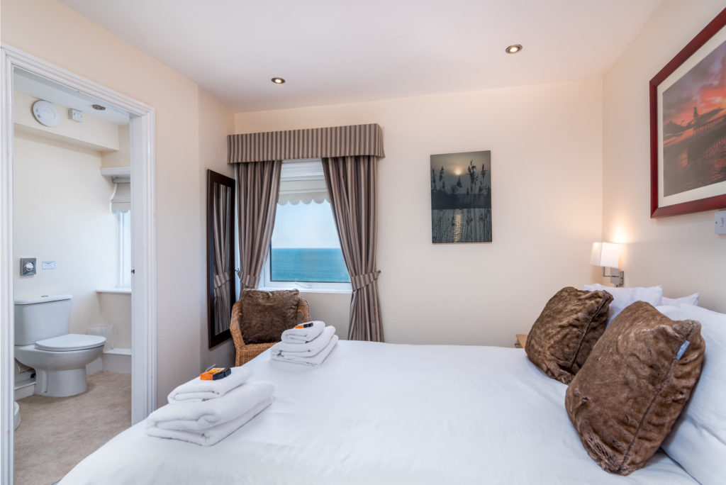 Standard Double Room with Sea Views 1