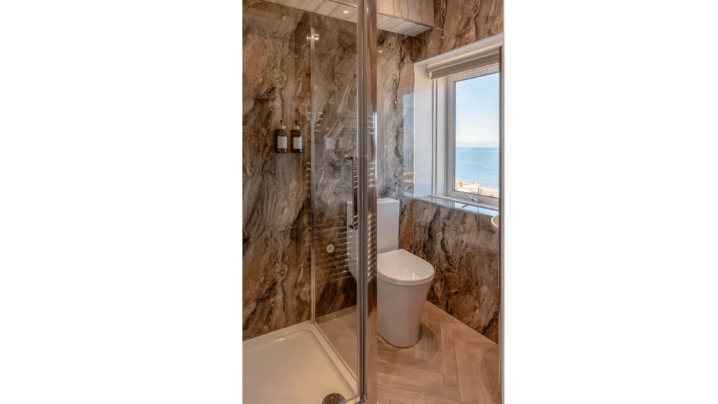 Room 9 Bathroom